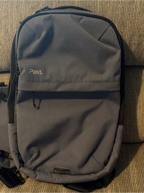 Pakt Everyday 15L Convertible Backpack With Water bottle Holder Gray 16 In